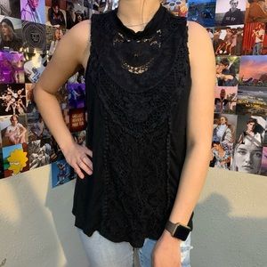 GORGEOUS BLACK LACE TANK TOP